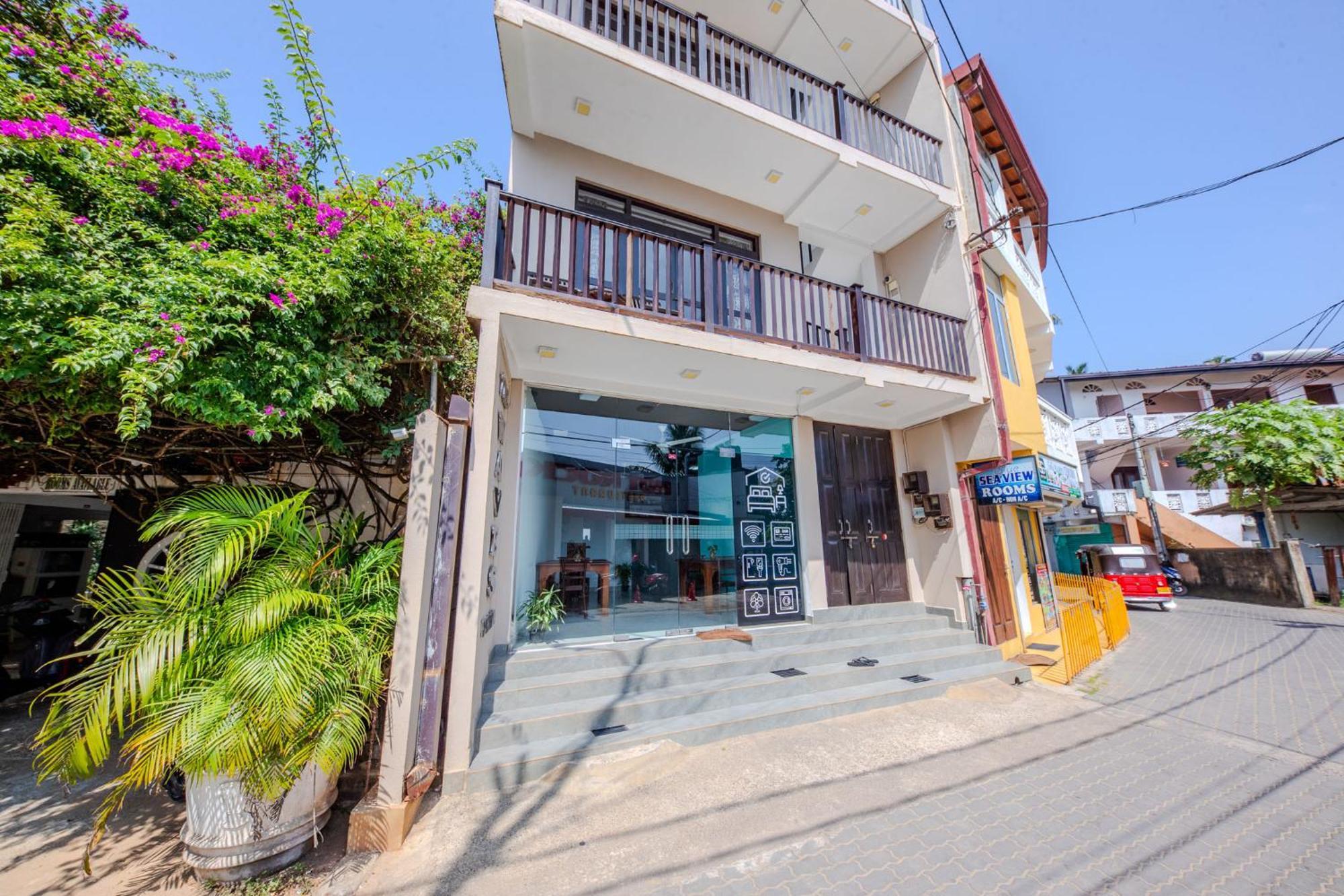 The Waves Unawatuna Exterior photo